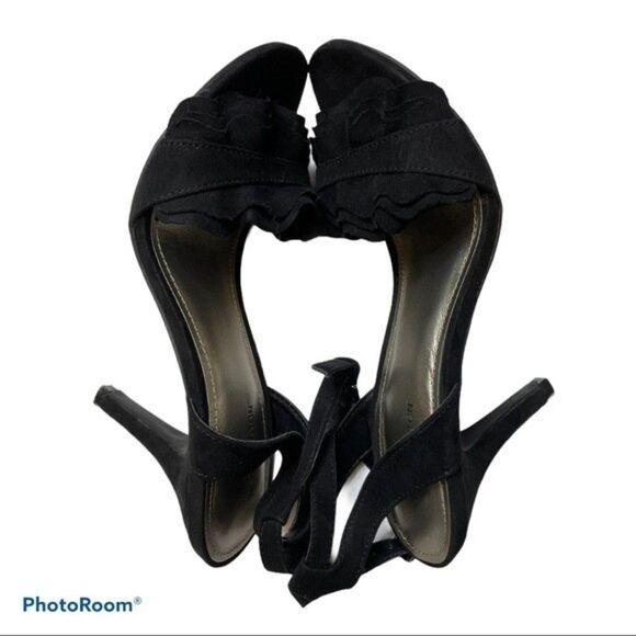 Worthington Black Ruffle Ankle Strap Heels Size 6 - Picture 5 of 7